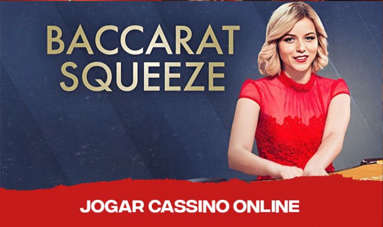 Dealer vestida de vermelho e o logo do jogo atrás