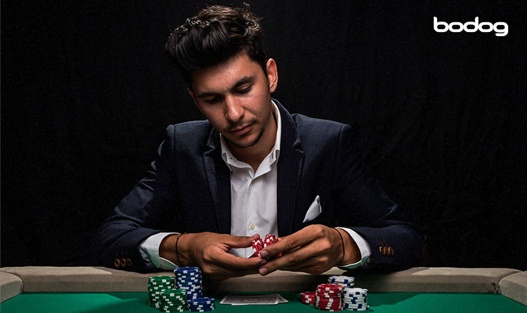 Por que é importante ter uma boa “poker face”