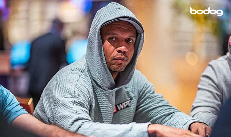 A poker face lendária de Phil Ivey