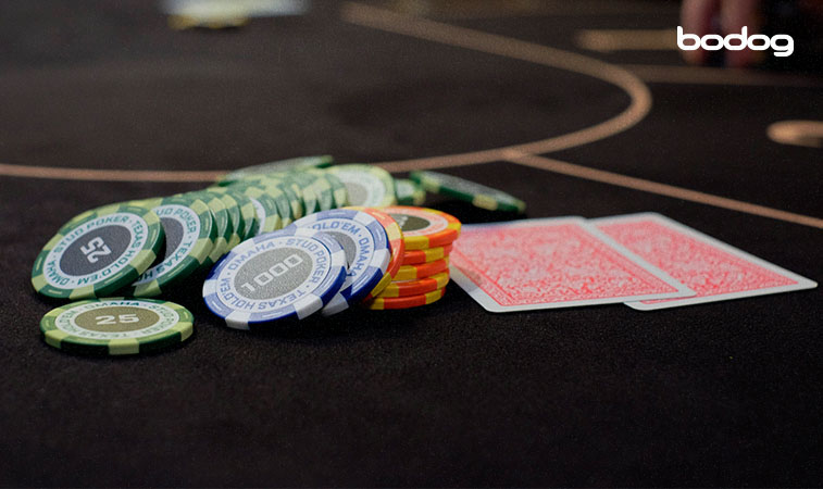 ¿Es posible no revelar las cartas ocultas?