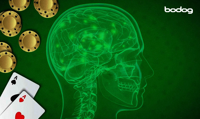 fichas y cartas de poker al lado. Al medio, el diseño de un cerebro oxigenando
