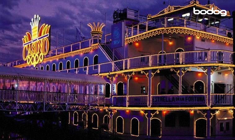 historia casino flotante online